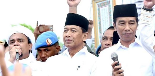Ditandatangani Habib Rizieq Shihab, FPI Menuntut Presiden Jokowi Mengundurkan Diri