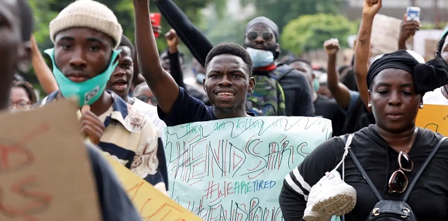 Nigeria Kerahkan Kekuatan Polisi Secara Penuh Untuk Kendalikan Kerusuhan