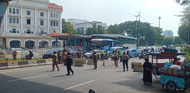 Ada Aksi BEM SI, Rute Bus Transjakarta Kembali Dimodifikasi