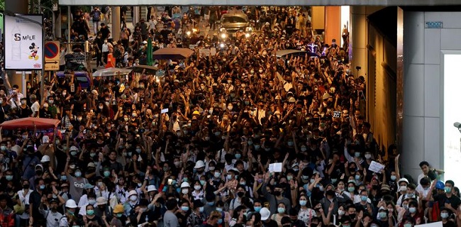 Demonstran Thailand Beri Waktu Tiga Hari Bagi PM Prayut Untuk Mengundurkan Diri