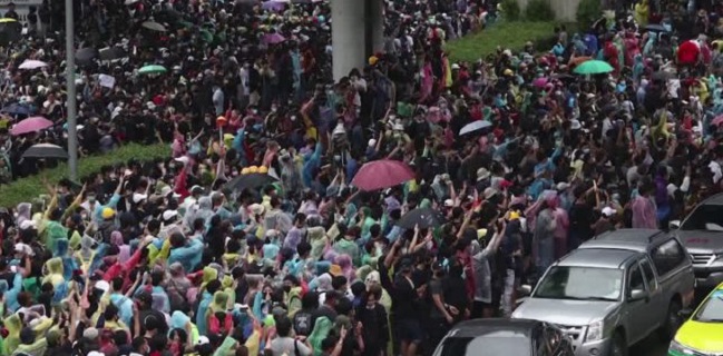 Ajukan Petisi, Ribuan Demonstran Thailand Akan Gelar Pawai Di Kedutaan Jerman Hari Ini