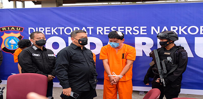 Polda Riau Ringkus Pengedar Narkoba Berpangkat Perwira Polisi