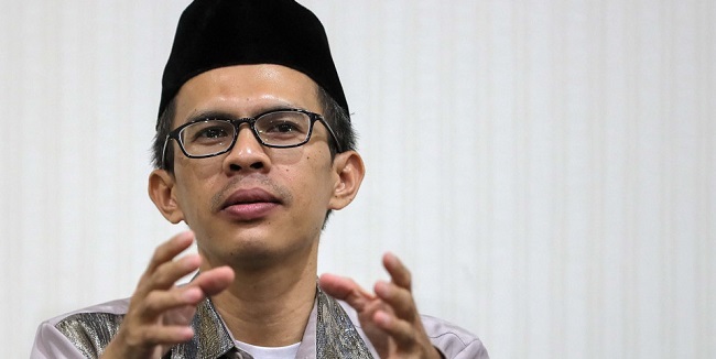 Menurut Ujang Komarudin, Ini Nama-nama Menteri Yang Berpotensi Kena Reshuffle