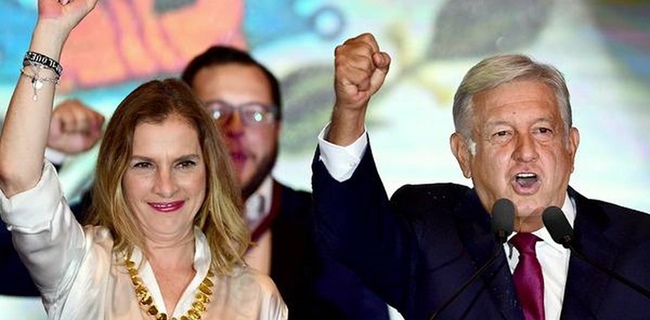 Sang Isteri Gagal Bawa Pulang Hiasan Bulu Kaisar Aztec Dari Austria, Presiden Obrador Akui Misi Itu Berat Dan Mustahil