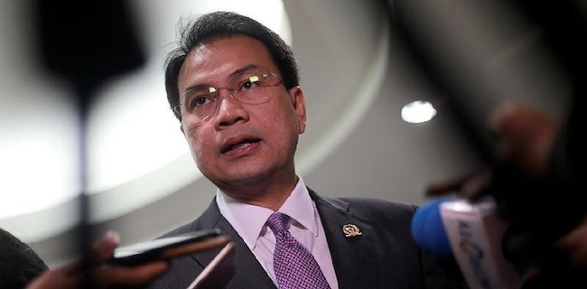 Azis Syamsuddin Minta Masyarakat Baca Utuh UU Ciptaker Agar Tidak Termakan Hoax