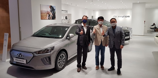 Gaet Pelanggan Area Urban, Hyundai Motor Indonesia Resmi Buka City Store Pertamanya