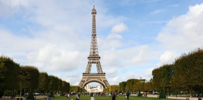 Dua Wanita Ditikam Dekat Manara Eiffel, Isu Rasisme Di Prancis Menyeruak