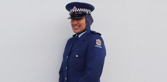 Selandia Baru Pamerkan Seragam Polisi Khusus Untuk Muslimah Berjilbab