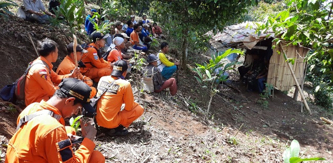 Empat Hari Nenek Siti Hilang Di Kaki Gunung Karang