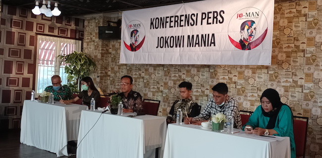 Relawan Jokowi Mania Rilis 9 Nama Menteri Yang Layak Direshuffle