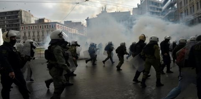Aksi Demo Peringatan Pemberontakan Mahasiswa Di Athena Dibubarkan, Ratusan Orang Ditangkap