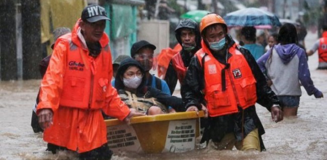Dihantam Topan Vamco, 40 Ribu Rumah Di Filipina Terendam Banjir