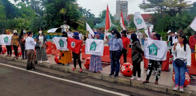 Risma Diolok-olok, Pendukung Machfud-Mujiaman Ditantang Emak-emak Surabaya