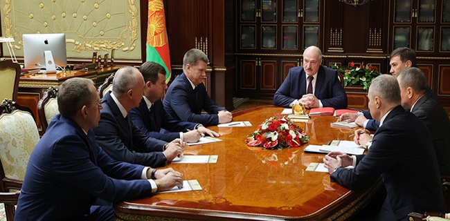 Lukashenko Tunjuk Mantan Menteri Pertahanan Sebagai Duta Besar Belarusia Untuk Azerbaijan