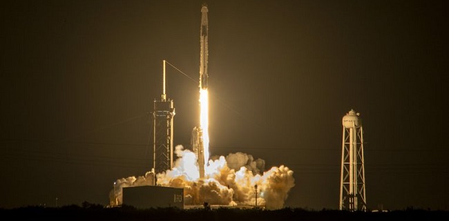 Dengan Roket Falcon-9, SpaceX Antar Empat Astronot Ke Stasiun Luar Angkasa