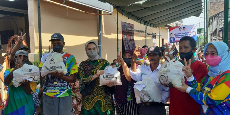 Beredar Foto Dugaan Penyelewengan Bantuan BNPB Untuk Kampanye Di Surabaya, Aparat Diminta Segera Bertindak