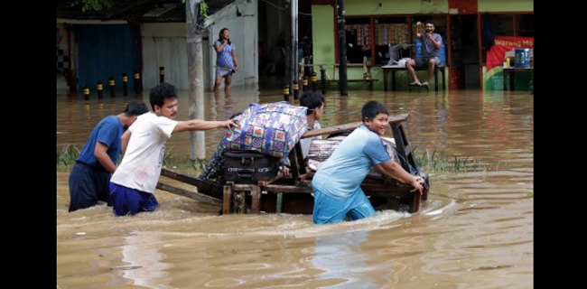 <i>No Problem</i> Korban Banjir Diungsikan Ke Hotel, Tapi Bukan Itu Yang Utama