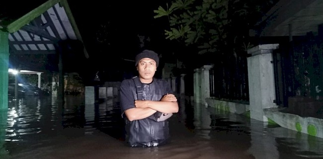Probolinggo Dilanda Banjir, Puluhan Rumah Terendam Dan 1 Motor Hanyut