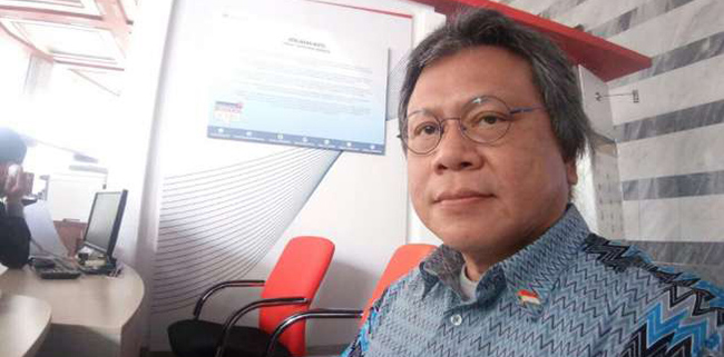 Alvin Lie: Pekerja Bandara Dan Stasiun Juga Harus Tes Covid-19 Secara Berkala