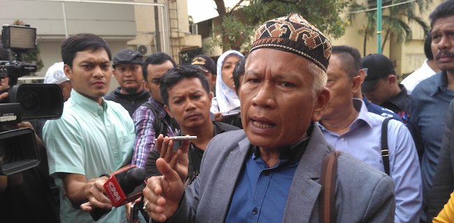 Pencopotan Baliho HRS Oleh TNI Tak Memiliki Dasar Hukum, Aliansi Anak Bangsa: Itu Bentuk Sikap Yang Arogan<i>!</i>