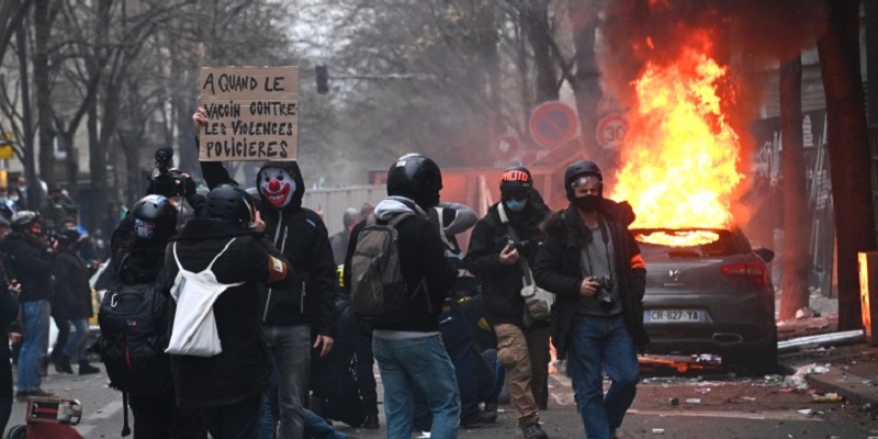 Unjuk Rasa Anti RUU Keamanan Di Paris Berujung Rusuh, Kelompok Anarkis Menyelundup Di Antara Demonstran