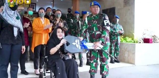 Serahkan Hibah Kendaraan Ke TNI, Rachmawati Soekarnoputri: Semoga Dapat Digunakan Dan Dimanfaatkan Sebaik-baiknya
