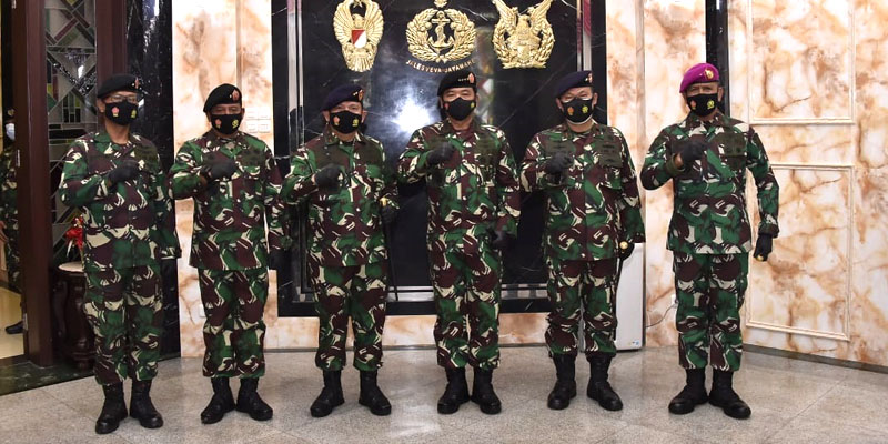 Laporan Kenaikan Pangkat 5 Perwira Tinggi Diterima Panglima TNI