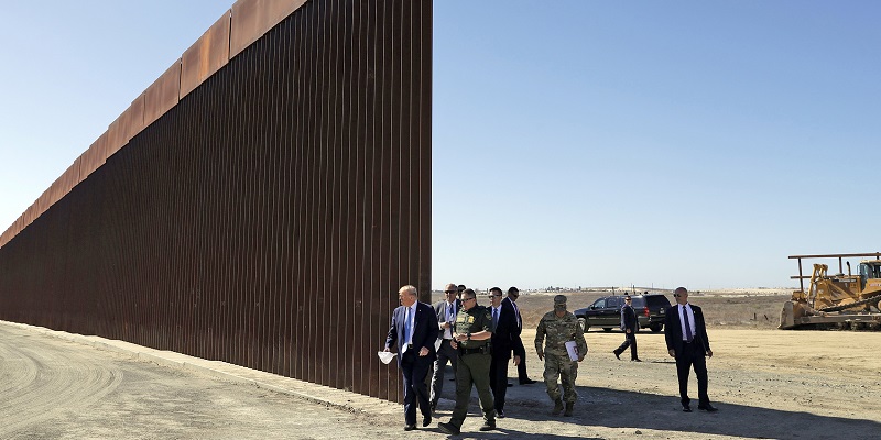 Jelang Pelantikan Biden, Trump Tancap Gas Pembuatan Tembok Meksiko