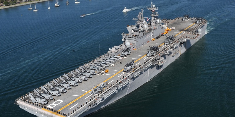 AS Kirim Kapal Serbu USS Makin Island Untuk Angkut Pasukannya Dari Somalia