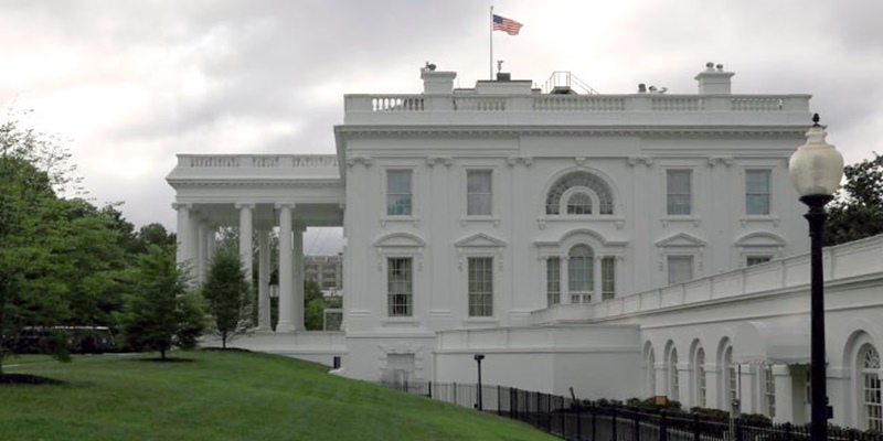 Gedung Putih Keluarkan Biaya Rp 600 Juta Untuk Pembersihan Karpet Sambut Joe Biden