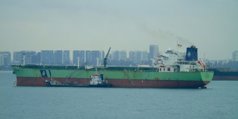 Kapal Tanker Minyak Berbendera Singapura Diserang Di Pelabuhan Arab Saudi