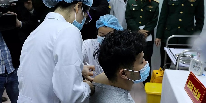 Vaksin Lokal Buatan Vietnam Mulai Masuki Uji Klinis Pada Manusia