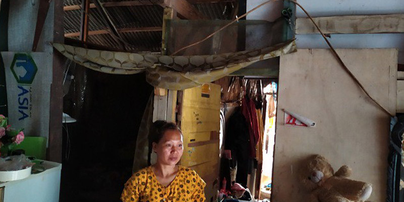 Puluhan Tahun Tinggal Di Gubuk Reyot, Suami-Istri Warga Tangsel Tak Pernah Tersentuh Bantuan Pemerintah