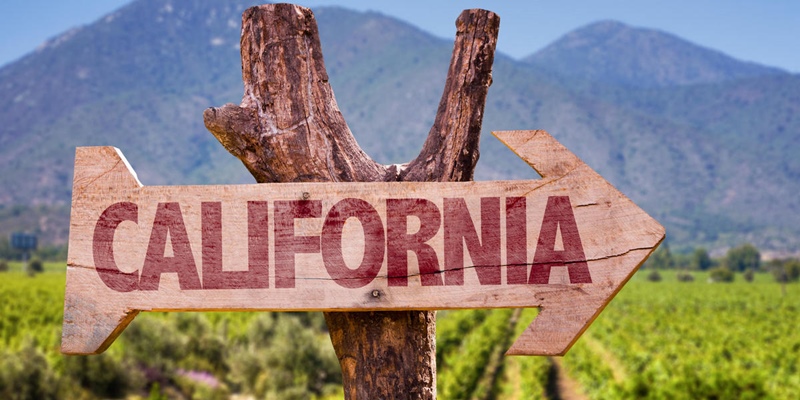 Kasus Covid Mulai Terkendali, California Longgarkan Aturan Tinggal Di Rumah