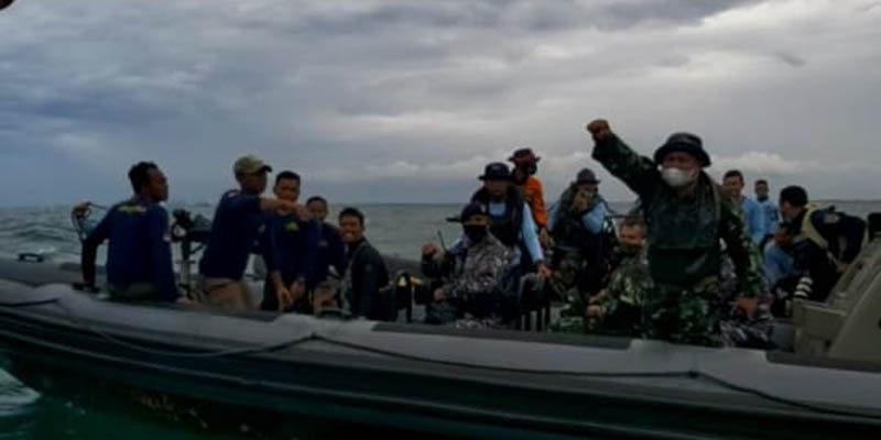 Kotak Hitam SJ-182 Ditemukan Di Perairan Tanjung Kait