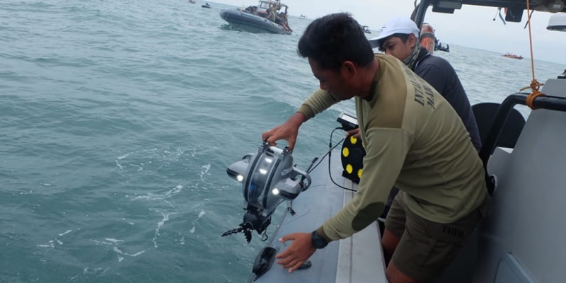 Pencarian Kepingan <i>Black Box</i> Sriwijaya Air Turut Libatkan Robot Bawah Air