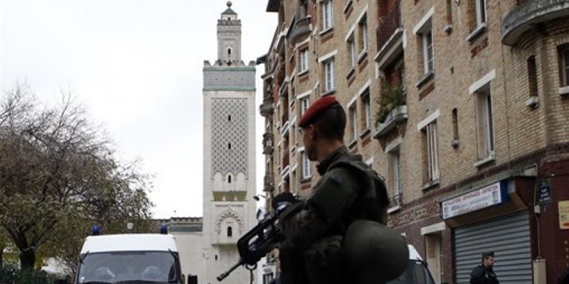 Puluhan LSM Ajukan Petisi Ke Dewan HAM PBB, Sebut Prancis Sebagai Laboratorium Pengujian Islamofobia Eropa
