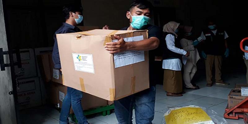 Dinkes Kota Serang Ambil Jatah Vaksin Sinovac Dari Gudang Farmasi Banten