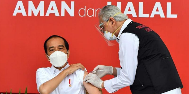 Presiden Jokowi Akan Disuntik Vaksin Sebelum Melantik Komjen Sigit Jadi Kapolri