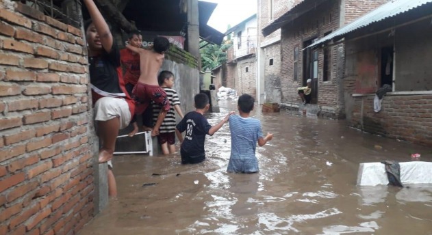 Curah Hujan Tinggi Mengakibatkan Beberapa Desa Di Sumbawa Banjir, 3.532 Orang Terdampak
