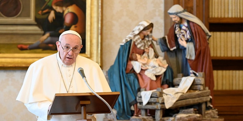 Paus Mengubah Undang-undang, Ijinkan Wanita Pegang Peran Di Gereja