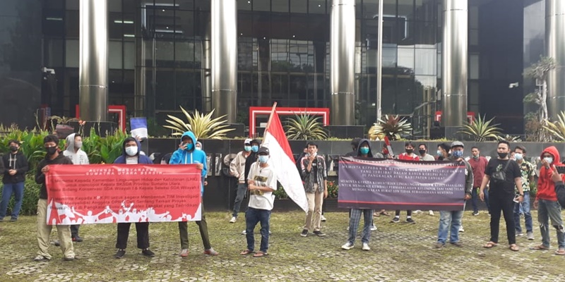 Demo Kementerian LHK Dan KPK, Massa Desak Kasus Perambahan Hutan Sumut Dituntaskan