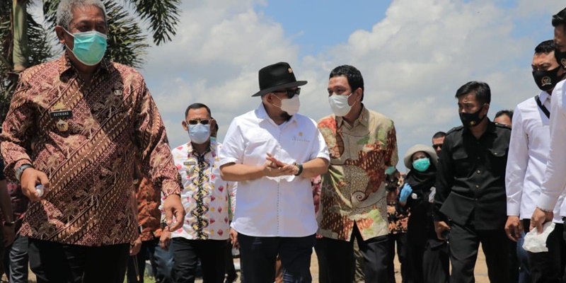 Penyerahan SK Hutan Sosial Dan Adat Harus Jadi Jalan Keluar Penciptaan Lapangan Kerja