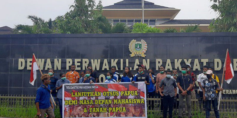 Tuntut Penyelesaian Kasus Rasisme Terhadap Pigai, Mahasiswa Papua Di Banten: Apakah Kami Pernah Buat Salah?