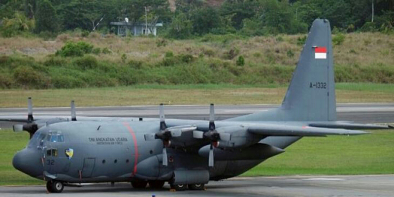 TNI AU Kerahkan Skuadron Udara 31 Dan 33 Angkut Logistik Ke Kalsel