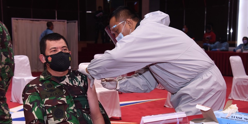 Mabes TNI Gelar Vaksinasi Covid-19 Tahap Pertama
