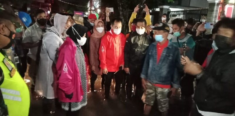 Tinjau Banjir Semarang, Mensos Risma: Sudah Dua Hari Masak Belum Surut...