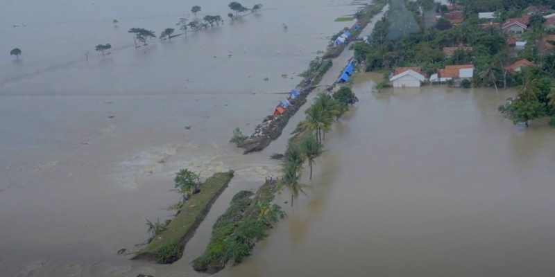 Penampakan Banjir Karawang Saat Doni Monardo Pantau Via Helikopter