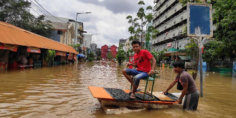 Banjir (Kembali) Cuma Jadi Komoditas Politik