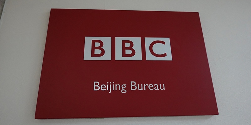 Dianggap Sebarkan Berita Palsu, China Tangguhkan Siaran Media Inggris